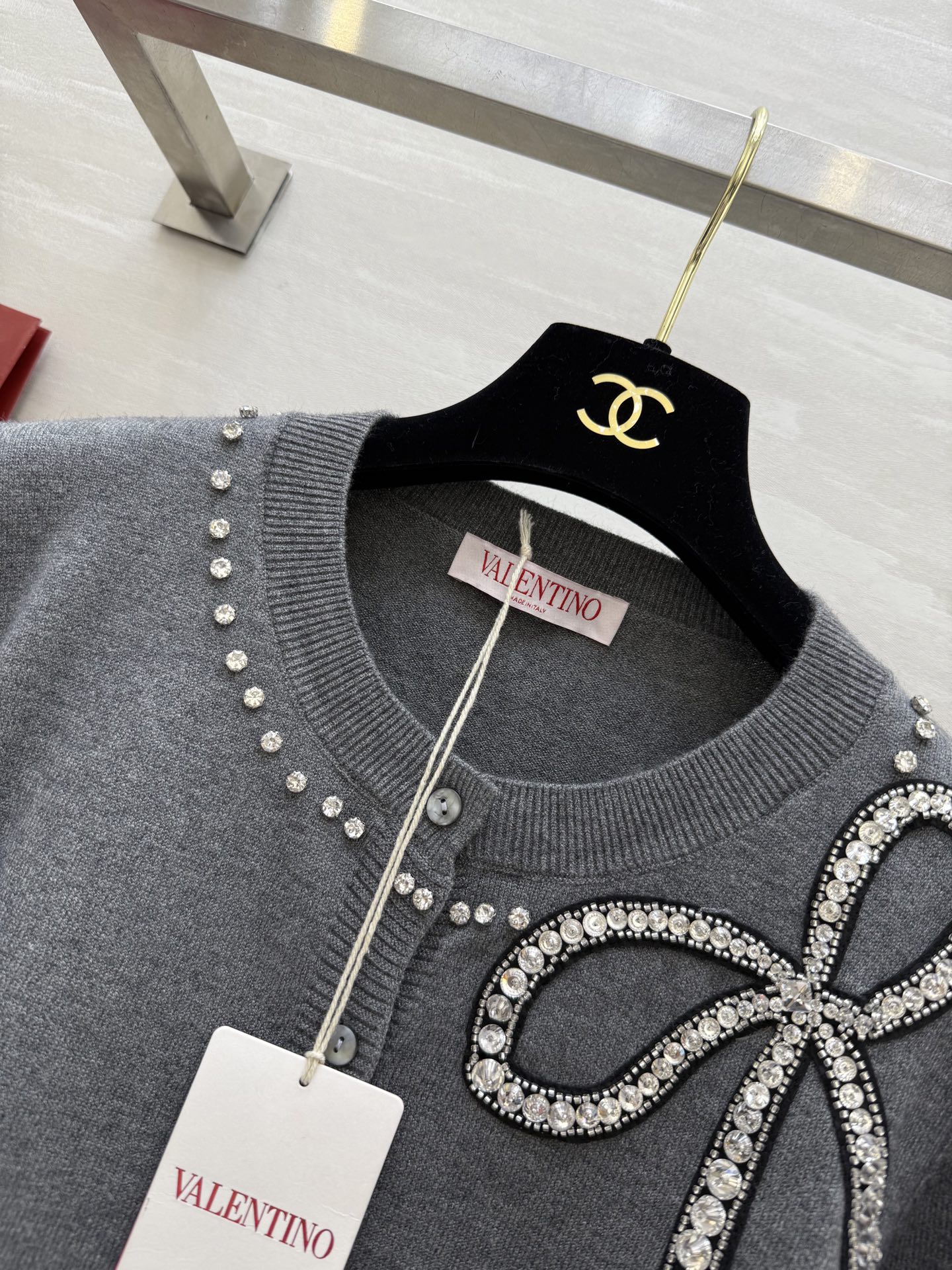 VALENTINO 250 ファッション インサート ブローチ ボーダー レディース グレー ナイロン混紡 24SS | 珪石レース フェイス | 144 - 画像 2