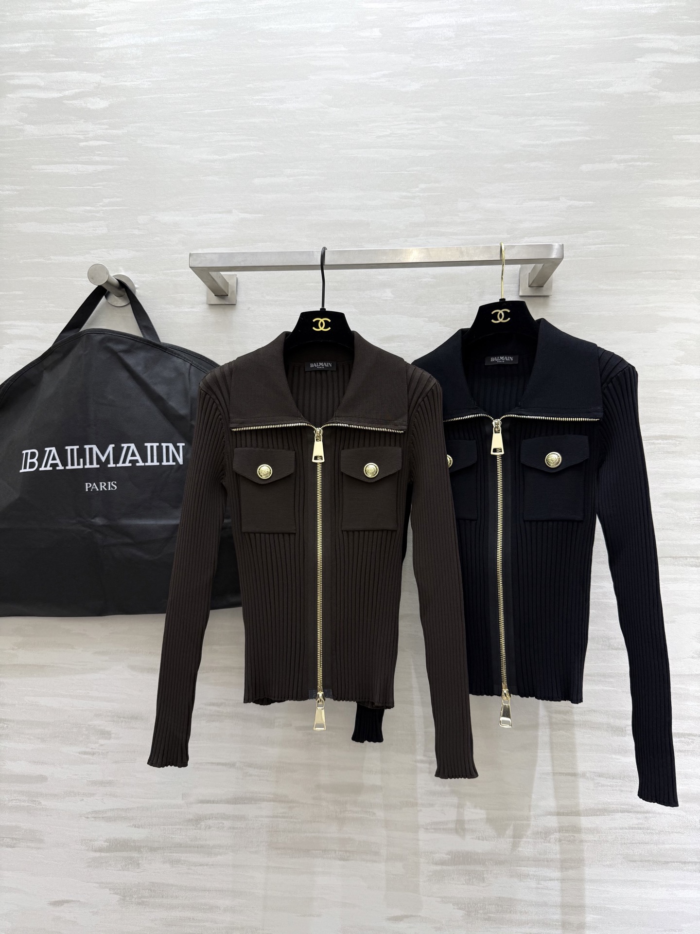 BALMAIN | 300| リブニット メタルジッパー ポケット付き ブラック - 画像 7