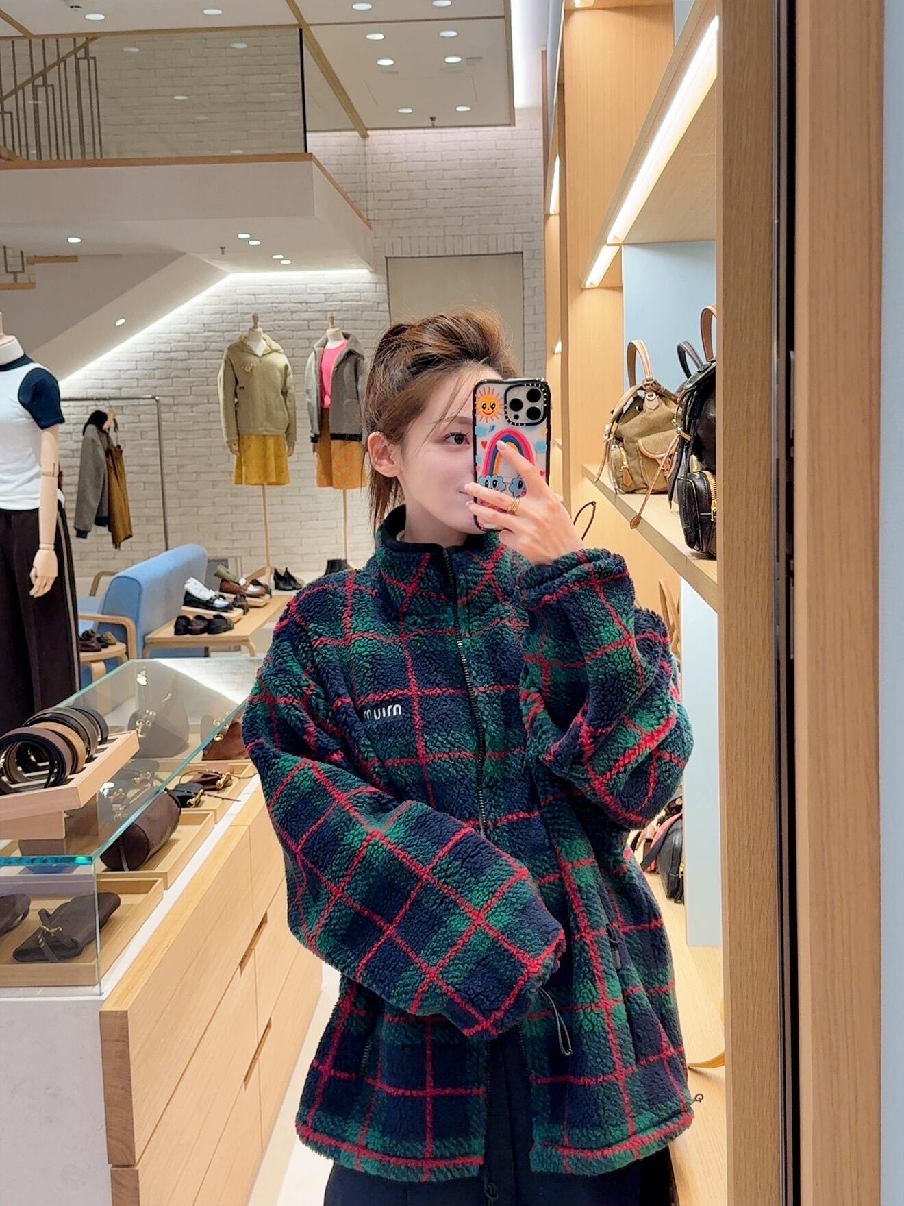 MiuMi 350 26Ss 格子柄 ファー フルジップ セーター 緑 ブラック フリーサイズ - 画像 3