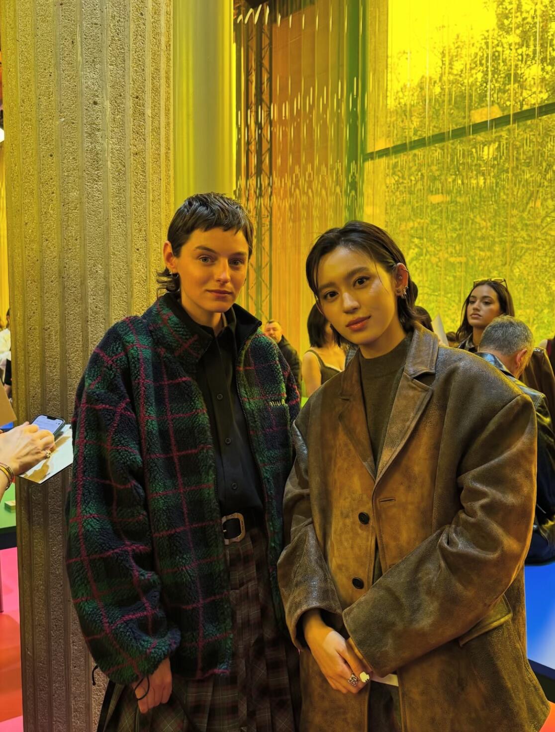 MiuMi 350 26Ss 格子柄 ファー フルジップ セーター 緑 ブラック フリーサイズ - 画像 5