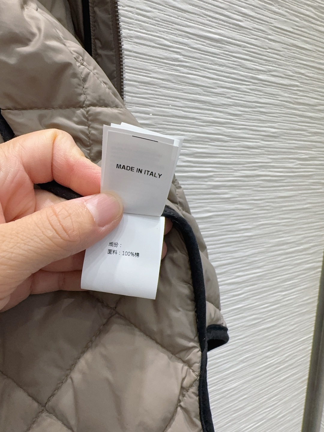 360 Brunello cucinelli 2025FW ダウンベスト ロゴ入り ブラウン 素材:100%綿 - 画像 8