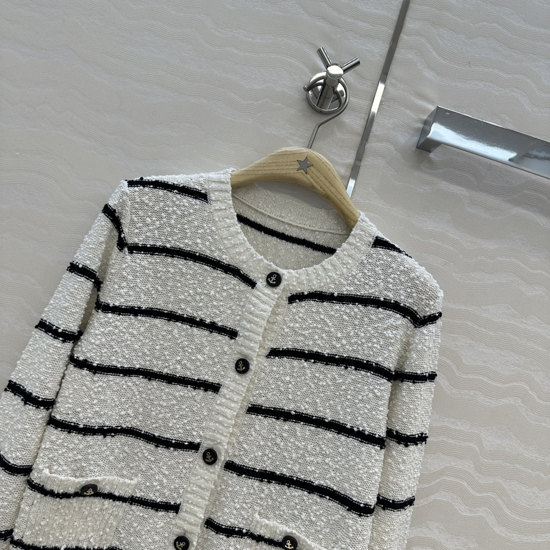 MissDio 370 ネイビーストライプ レディース カーディガン | ホワイト/ブラック ソフトニット素材 - 画像 2