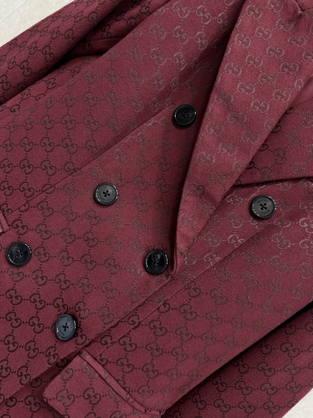 Gucci | 25早秋新作 レッド GGトゥイスト ファブリック フィットウエスタンジャケット レッド - 画像 3