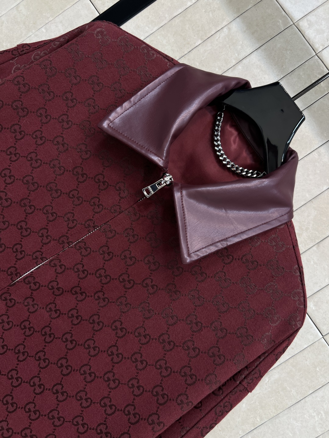 GUCCI 390 グラフィックロゴ ファブリック グラフィック グラフィック レッド インナーレザー ジャケット - 画像 2