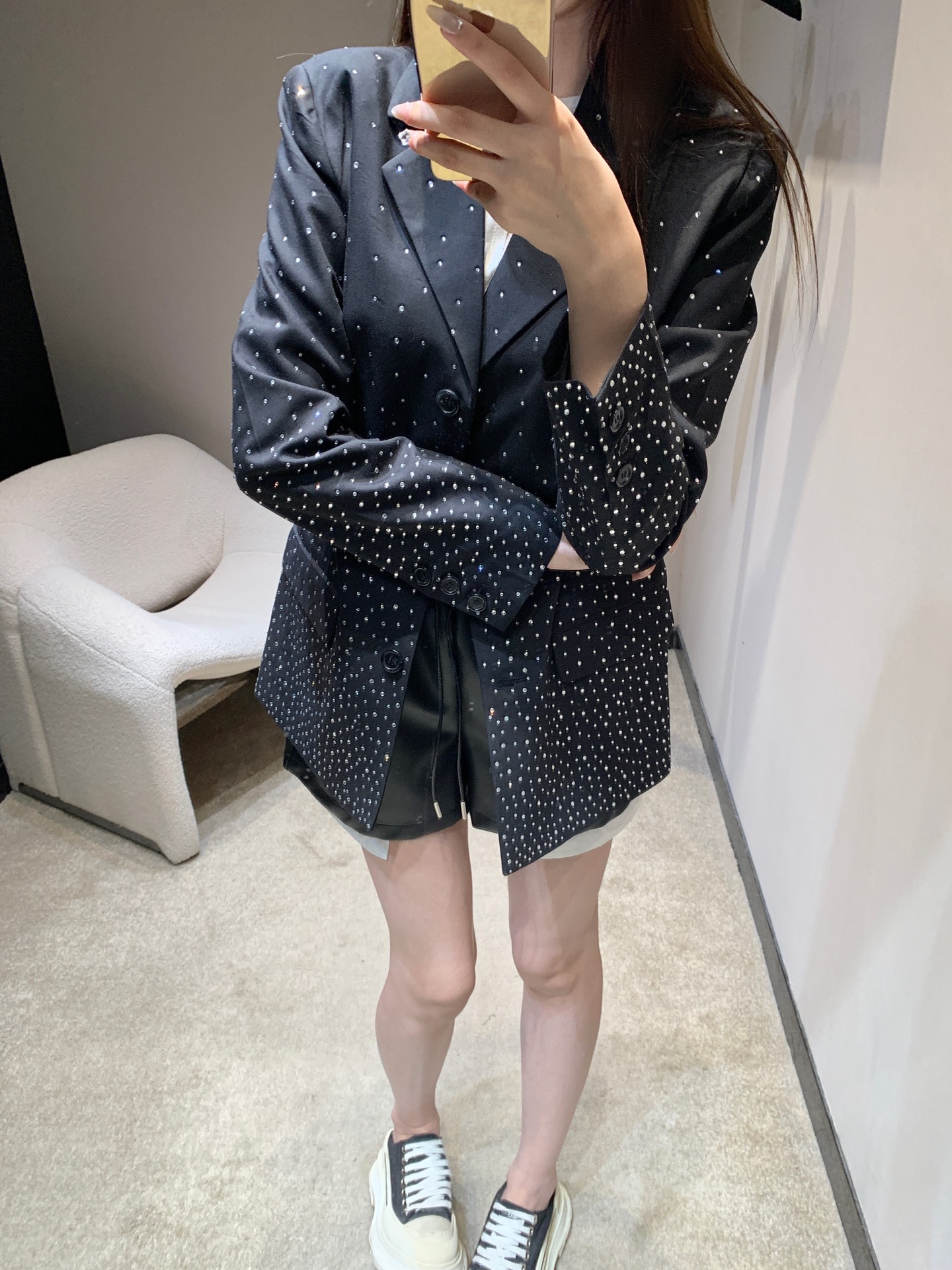 430 Miumi 25Fw フルスパンスパンコート 黒 满天星 ポイント刺繍 フルオーバー ファッション ショートスリーブ ストレッチ素材 3サイズ展開 - 画像 8