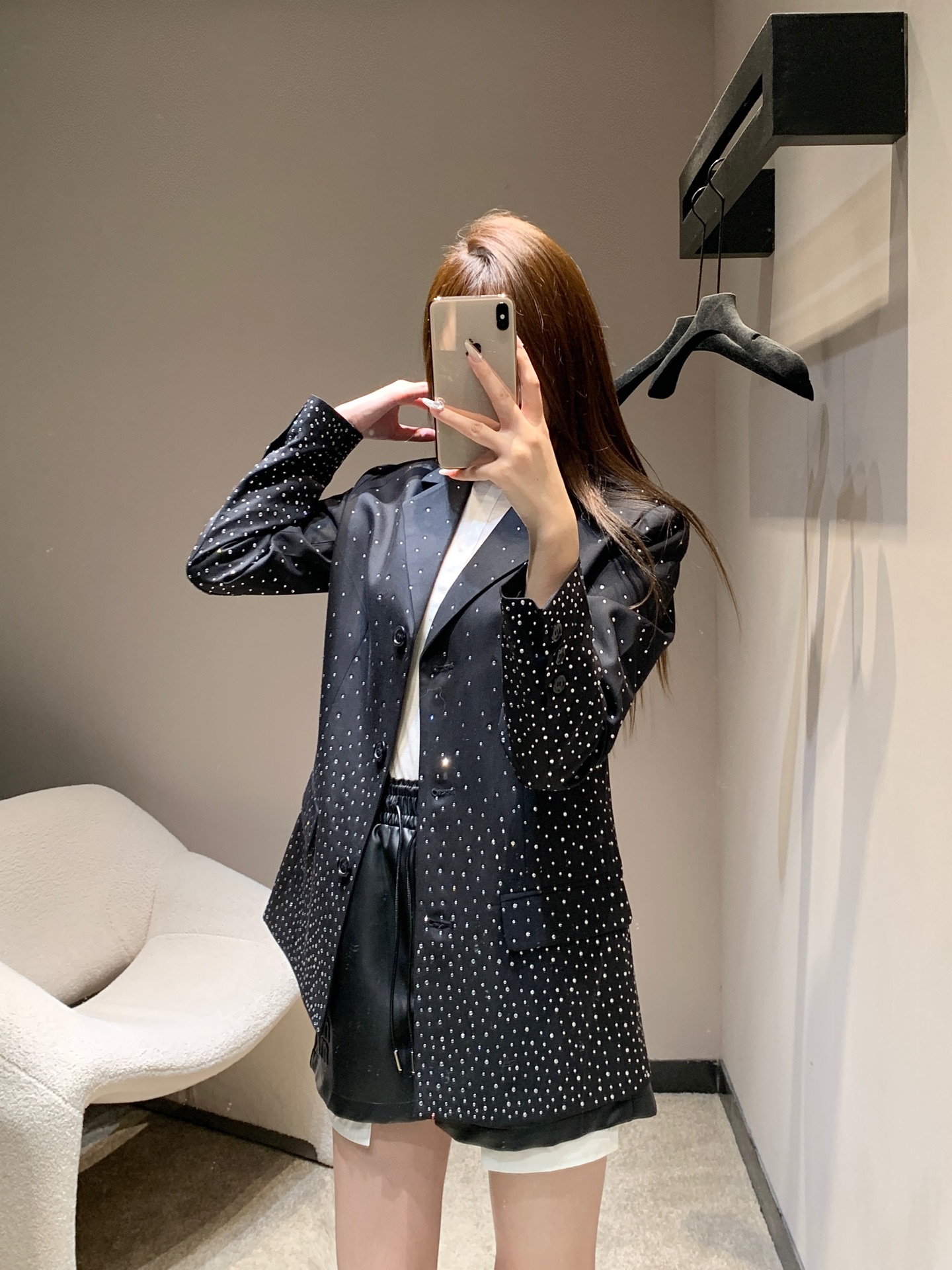 430 Miumi 25Fw フルスパンスパンコート 黒 满天星 ポイント刺繍 フルオーバー ファッション ショートスリーブ ストレッチ素材 3サイズ展開 - 画像 9