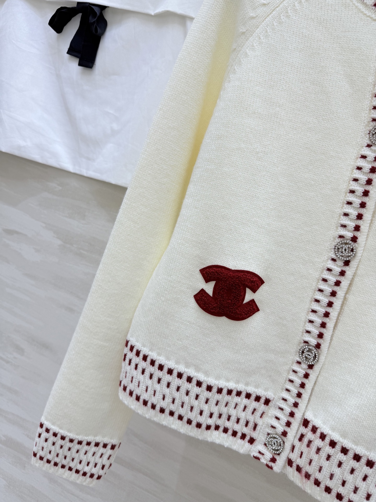 CHANEL 430 Chane2 ファッションカーディガン チェリーデザイン レッド ウール サイズ363840 - 画像 4