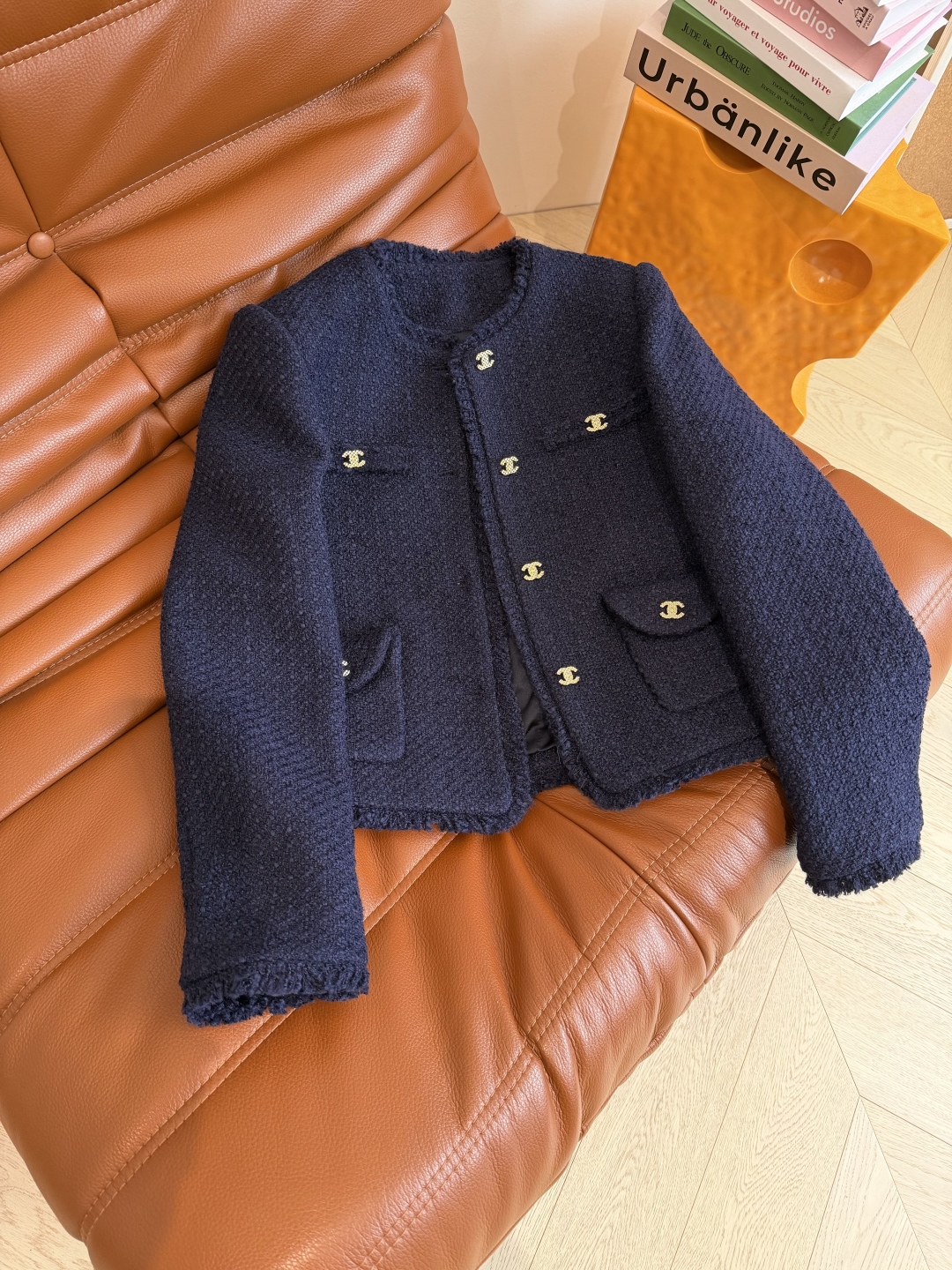 430 Chen ウール ボンバーブレザー フリンジ ダブルC ボタン ブルーネイビー 一色三サイズ | 25FW - 画像 3