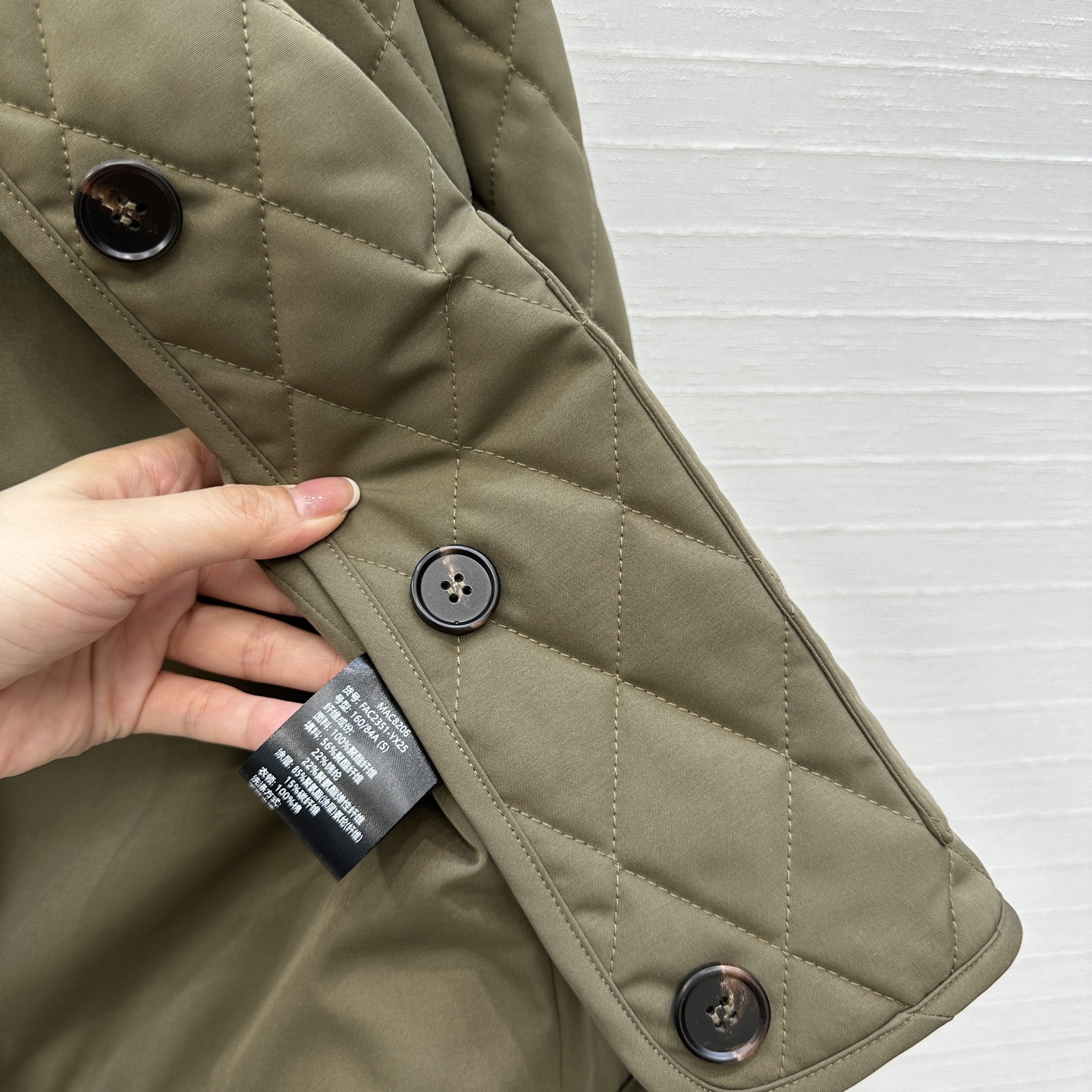 430 LP ダウンジャケット | ダイヤモンド柄 リブ首 ハイネック カーキ - 画像 8