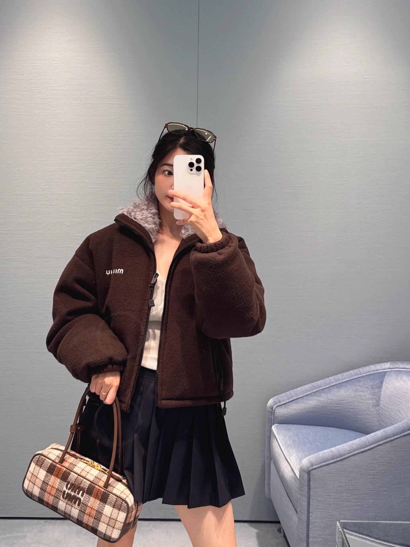 Miumi 440 25Fw 秋冬 新作 微標 毛皮襟 ファージュ ダウンジャケット ブラウン - 画像 1