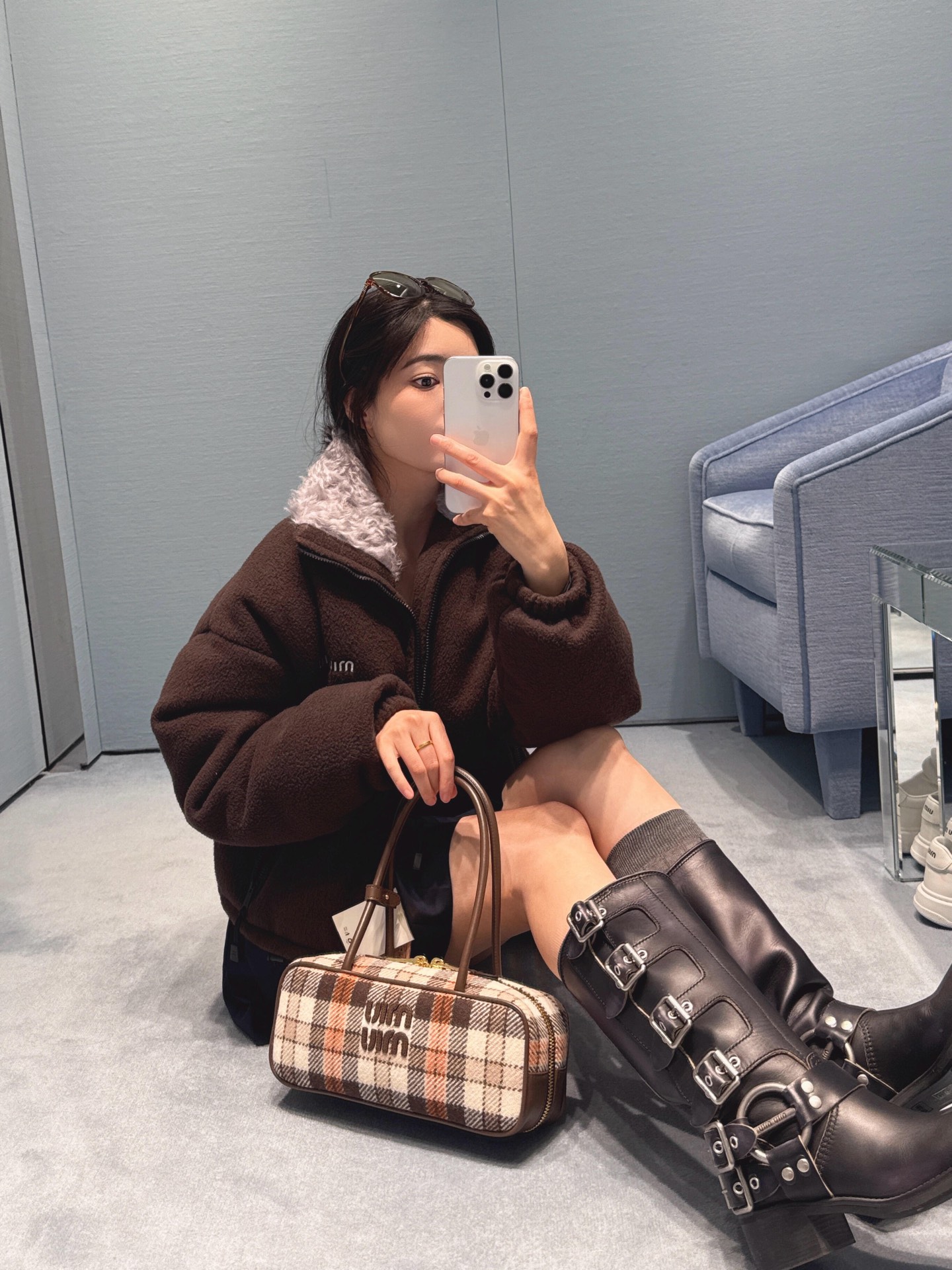 Miumi 440 25Fw 秋冬 新作 微標 毛皮襟 ファージュ ダウンジャケット ブラウン - 画像 3