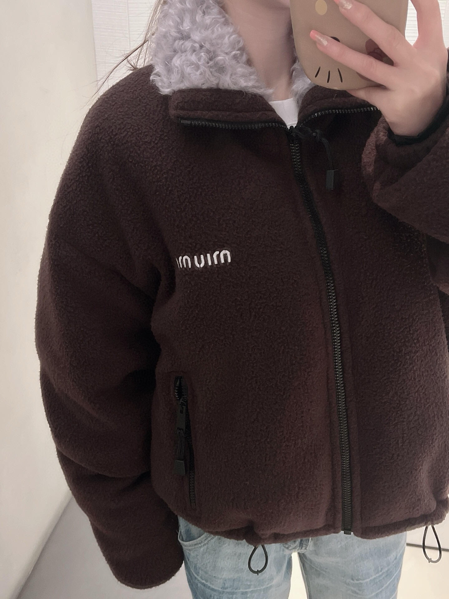 Miumi 440 25Fw 秋冬 新作 微標 毛皮襟 ファージュ ダウンジャケット ブラウン - 画像 5