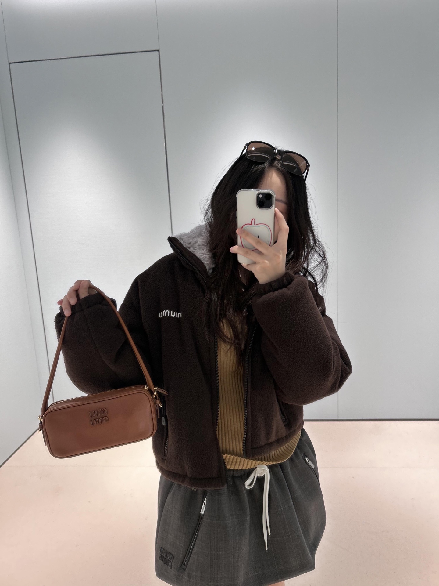 Miumi 440 25Fw 秋冬 新作 微標 毛皮襟 ファージュ ダウンジャケット ブラウン - 画像 7