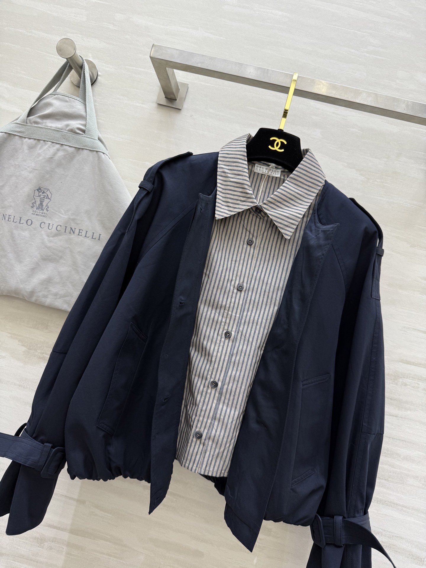 BRUNELLO CUCINELLI 440 フェイク2トーン ロングコート ストライプ襟 ブルー - 画像 9