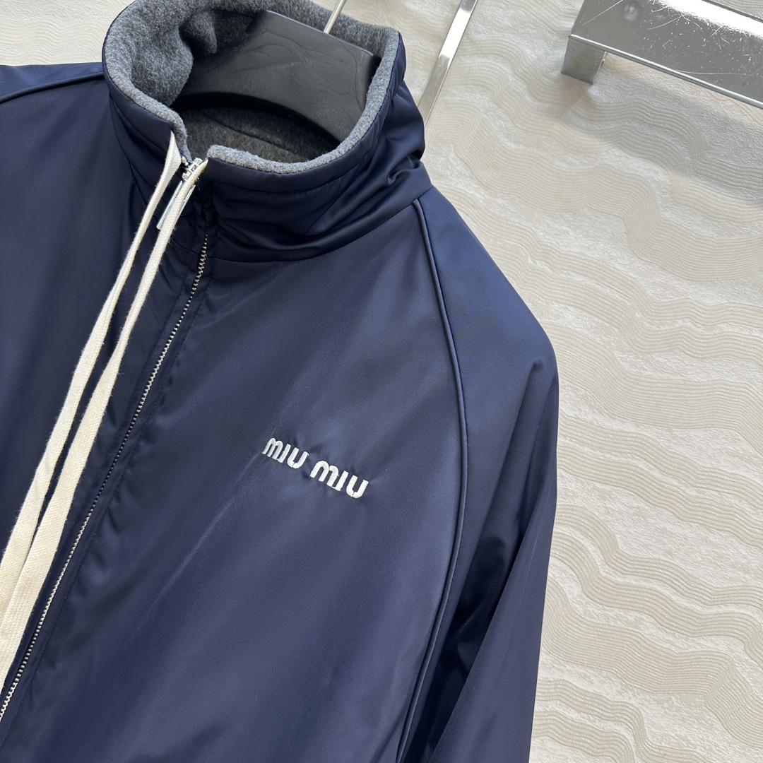 miu miu 440 ダブルフェイスジャケット 保温 防風 ブルーブラック - 画像 4