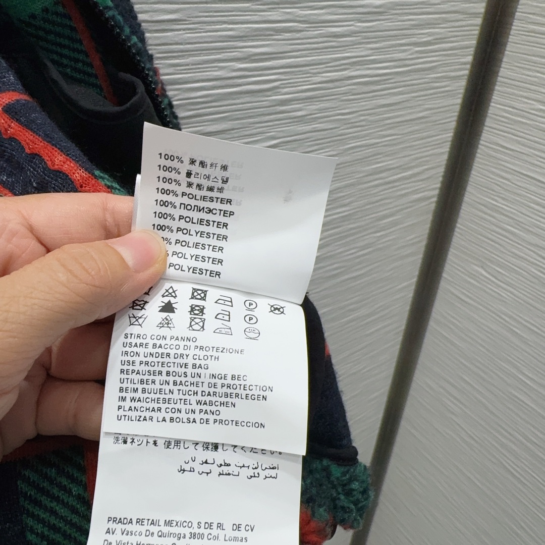 Miu Miu 450 2025FW グリーン チェック スウェットジャケット | ファブリック素材 100%ポリエステル - 画像 7