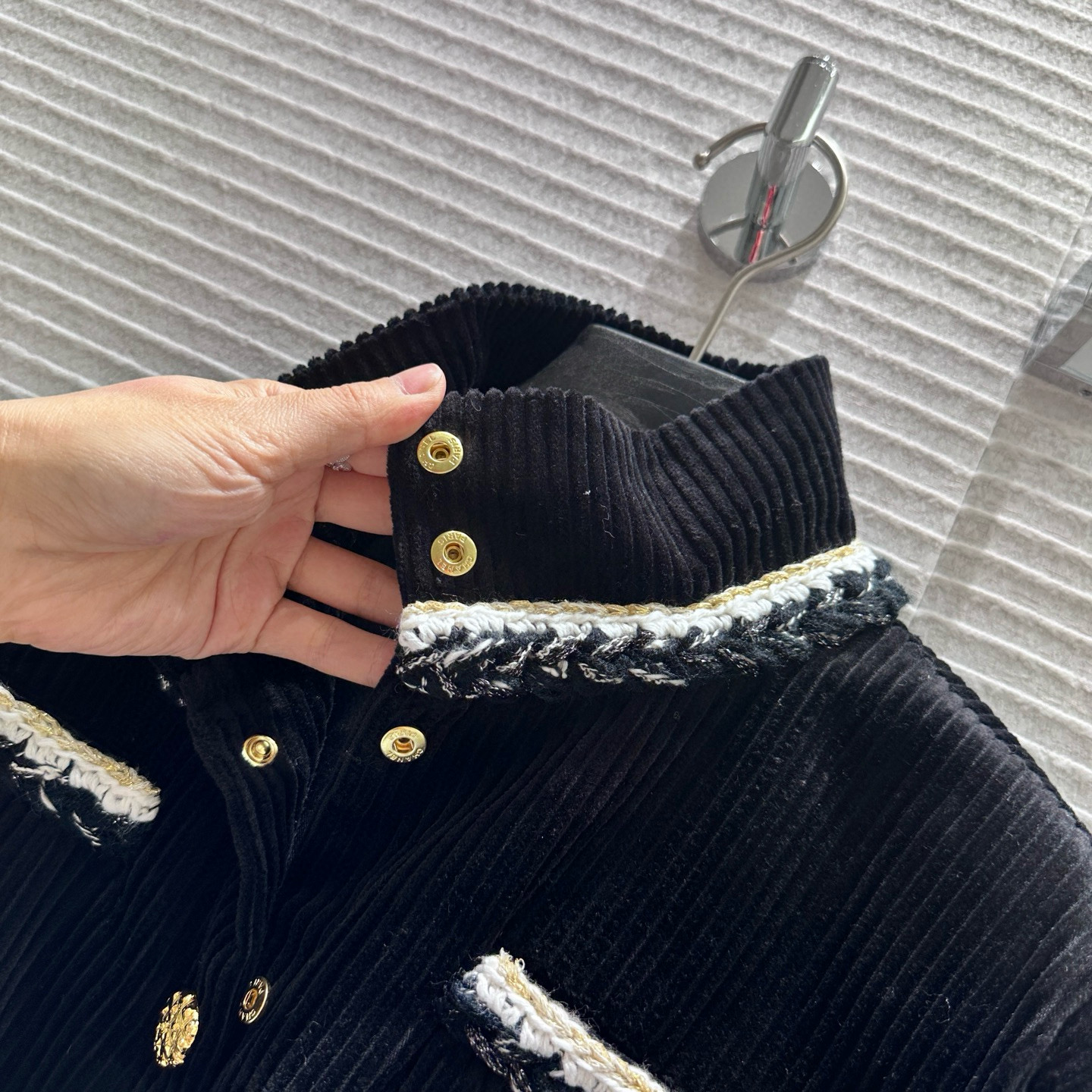 CHANEL 490 ライン 25K 36.38.40 ラウンドファスナー 黒 フランネル | 黒 白 毛糸 ボタン 裏地 花柄 オーダー 制作 - 画像 4