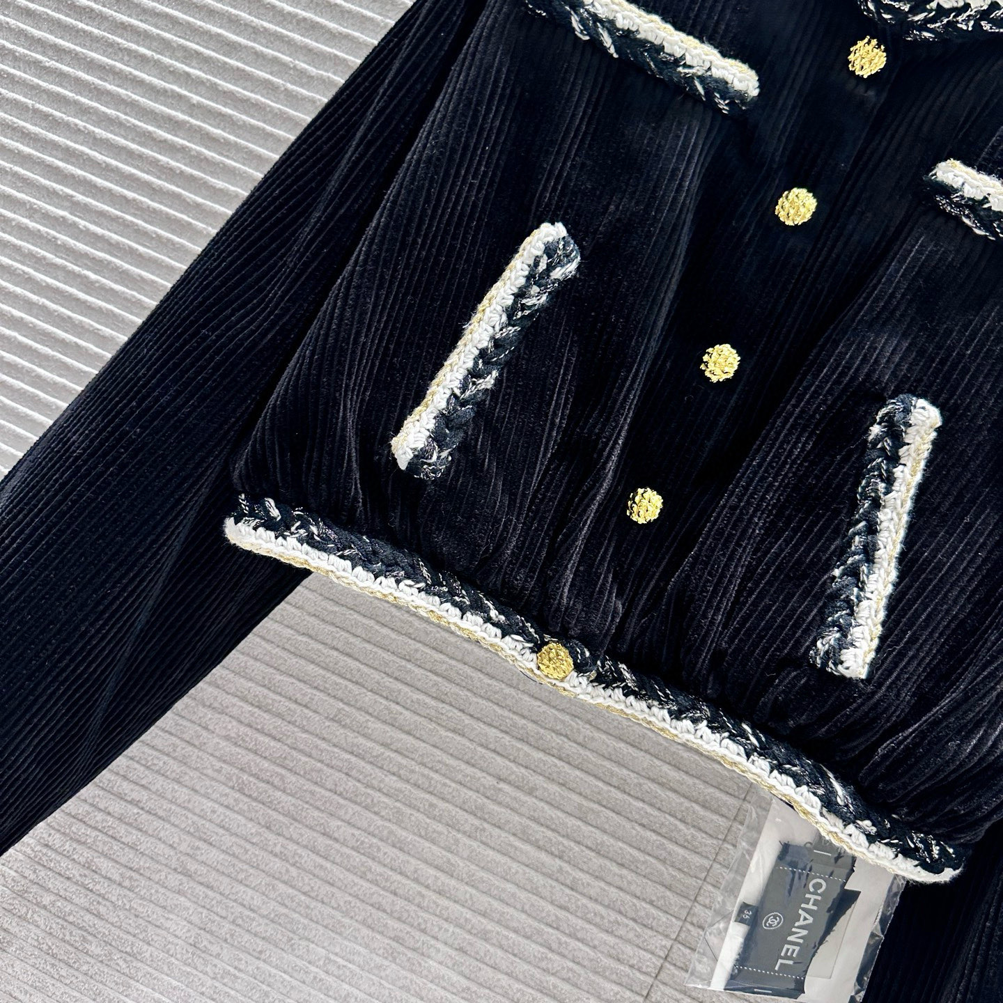 CHANEL 490 ライン 25K 36.38.40 ラウンドファスナー 黒 フランネル | 黒 白 毛糸 ボタン 裏地 花柄 オーダー 制作 - 画像 6