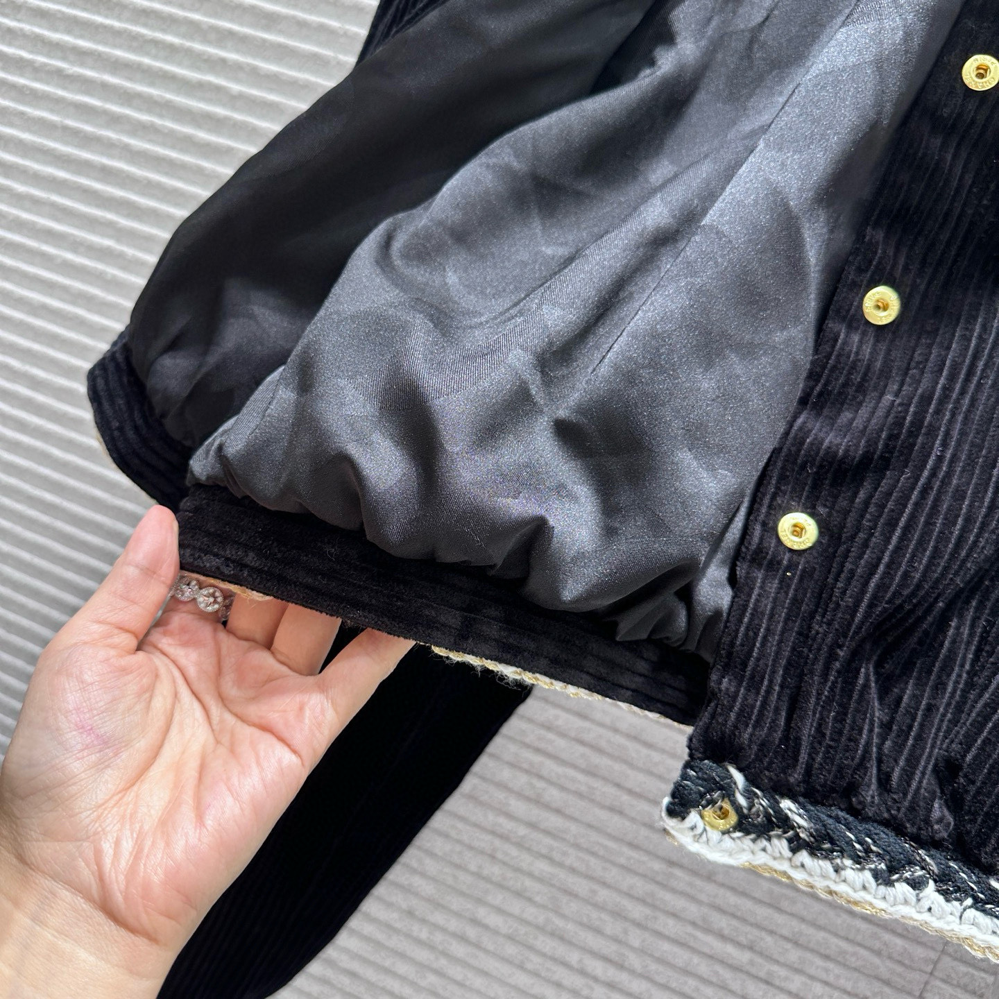 CHANEL 490 ライン 25K 36.38.40 ラウンドファスナー 黒 フランネル | 黒 白 毛糸 ボタン 裏地 花柄 オーダー 制作 - 画像 7