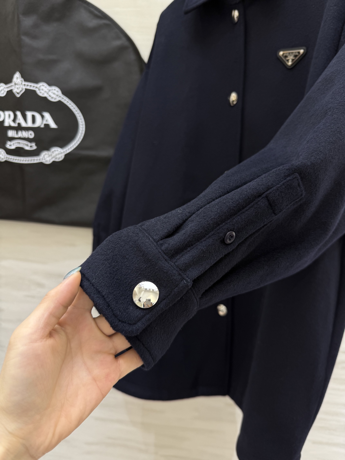 PRADA ニット メンズ 24FW 羊毛 ブルゾン ブラック - 画像 6