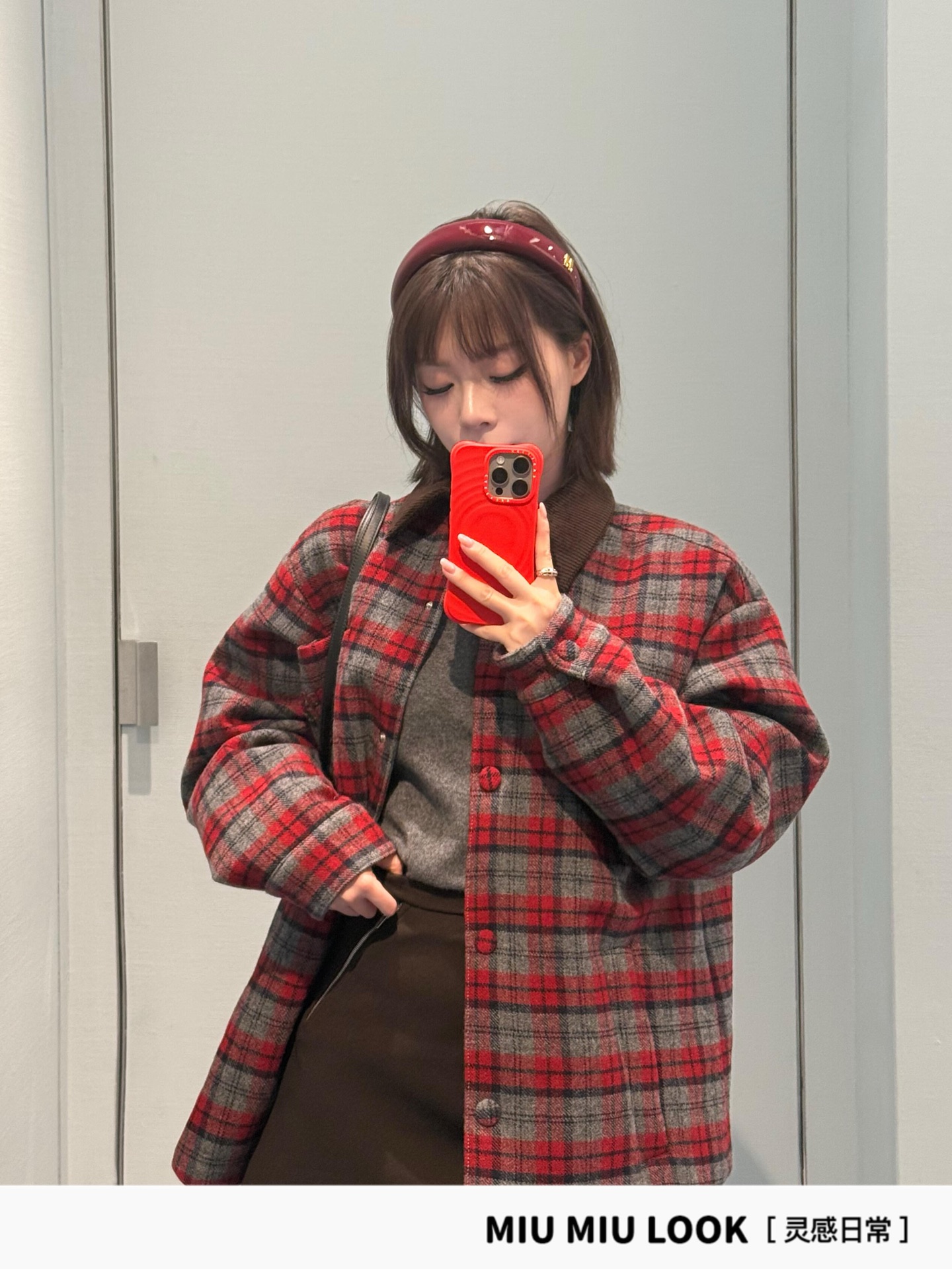 MIUMI 530 25FW秋冬 新作 レッドチェック シャツスタイル ダウンジャケット 棕褐色灯芯绒 フリーサイズ | SML - 画像 4