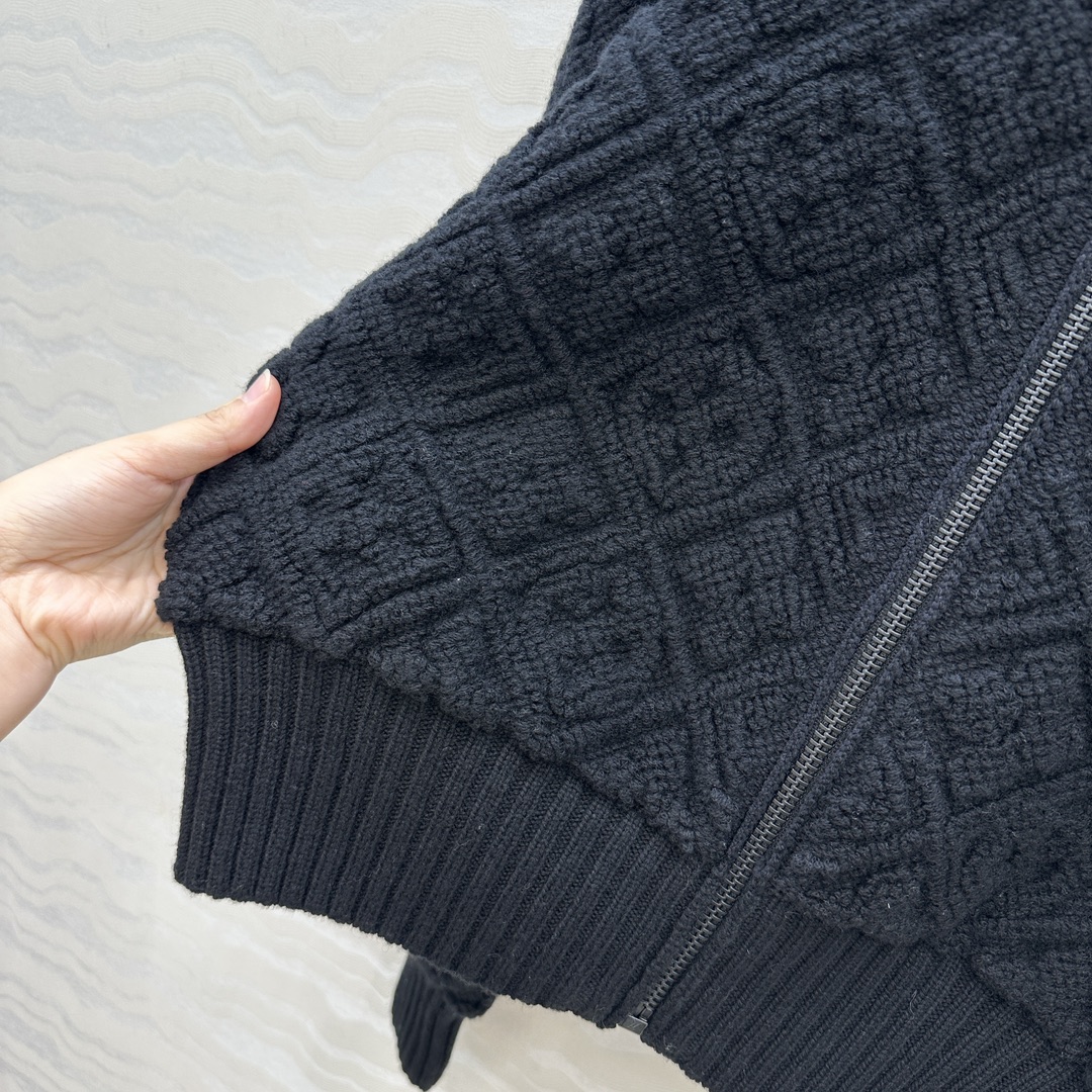 610 ロゴ付き フリース ブラック 黒 羊毛カシミア混紡 カーディガン - 画像 6