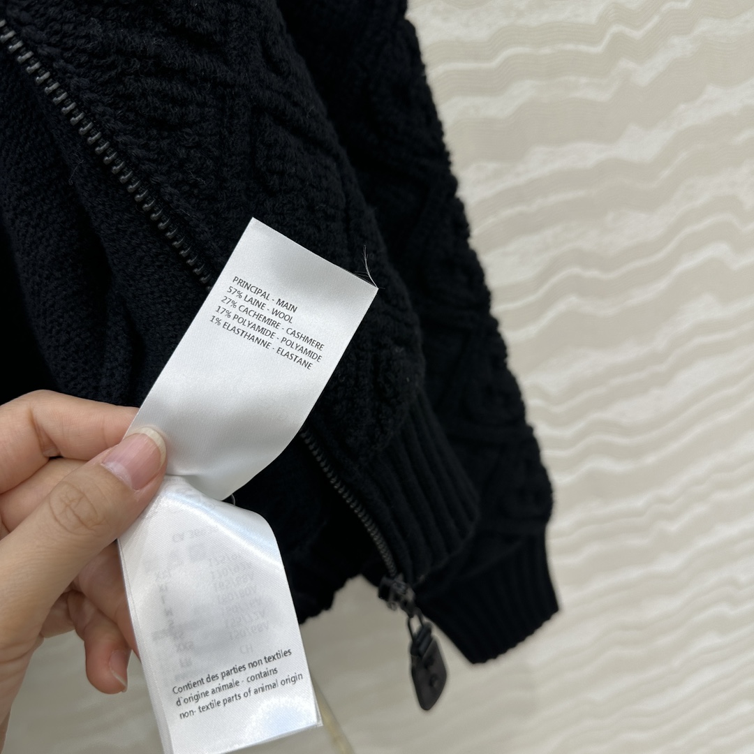 610 ロゴ付き フリース ブラック 黒 羊毛カシミア混紡 カーディガン - 画像 8