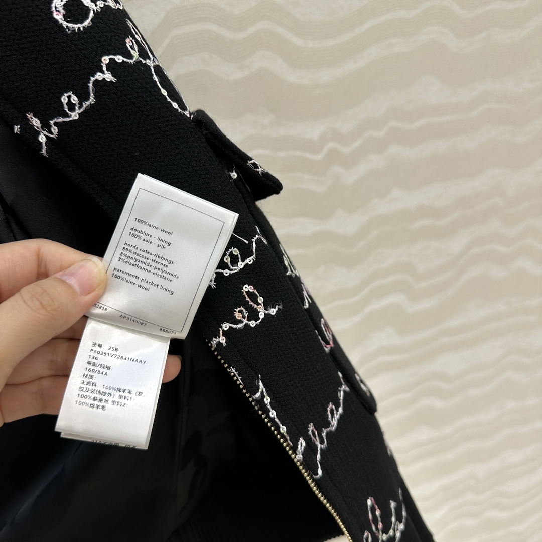 CHANEL 620 ロゴ刺繍 フードなし オーバーサイズ ロンT タイツ ブラック - 画像 8