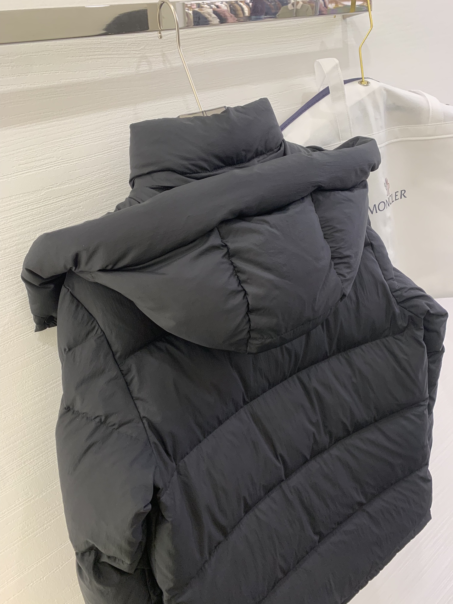 MONCLER ロフジャケット 90%ダックダウン ブラック - 画像 5