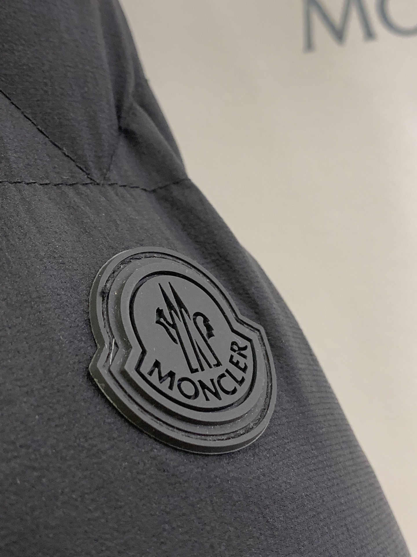 MONCLER ロフジャケット 90%ダックダウン ブラック - 画像 7