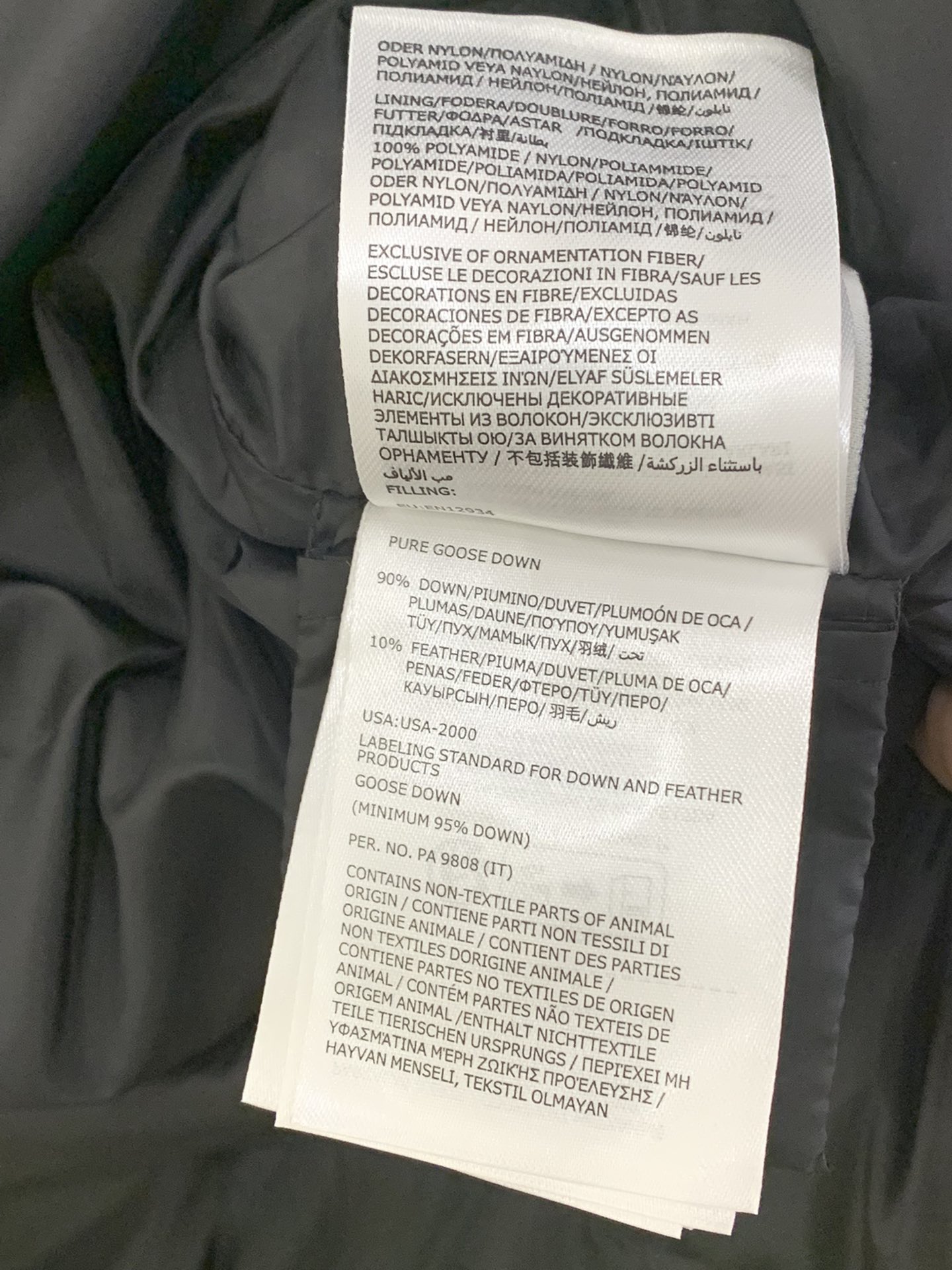 MONCLER ロフジャケット 90%ダックダウン ブラック - 画像 9