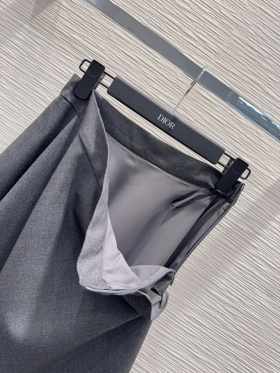 Dior 310 テーラードスカート テーラード グレー 組み合わせ ドライクリーニング可 2025FW - 画像 4