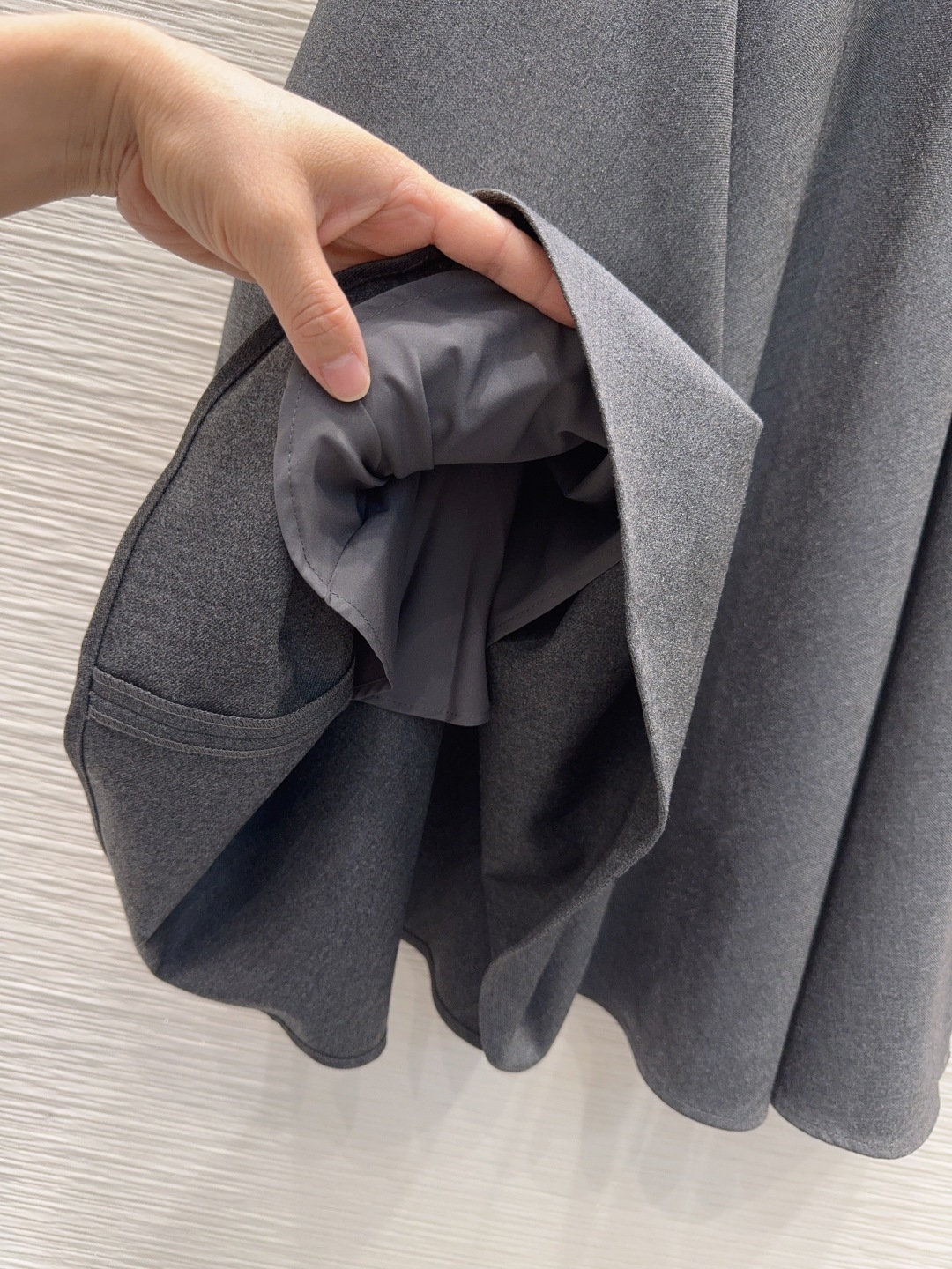 Dior 310 テーラードスカート テーラード グレー 組み合わせ ドライクリーニング可 2025FW - 画像 5