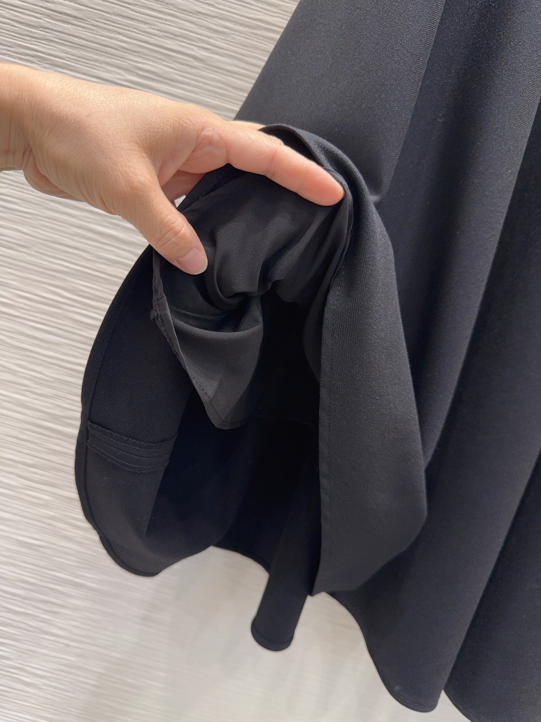 DIOR 310 ウエストゴム ブラック ポリエステル75% レーヨン23% - 画像 5