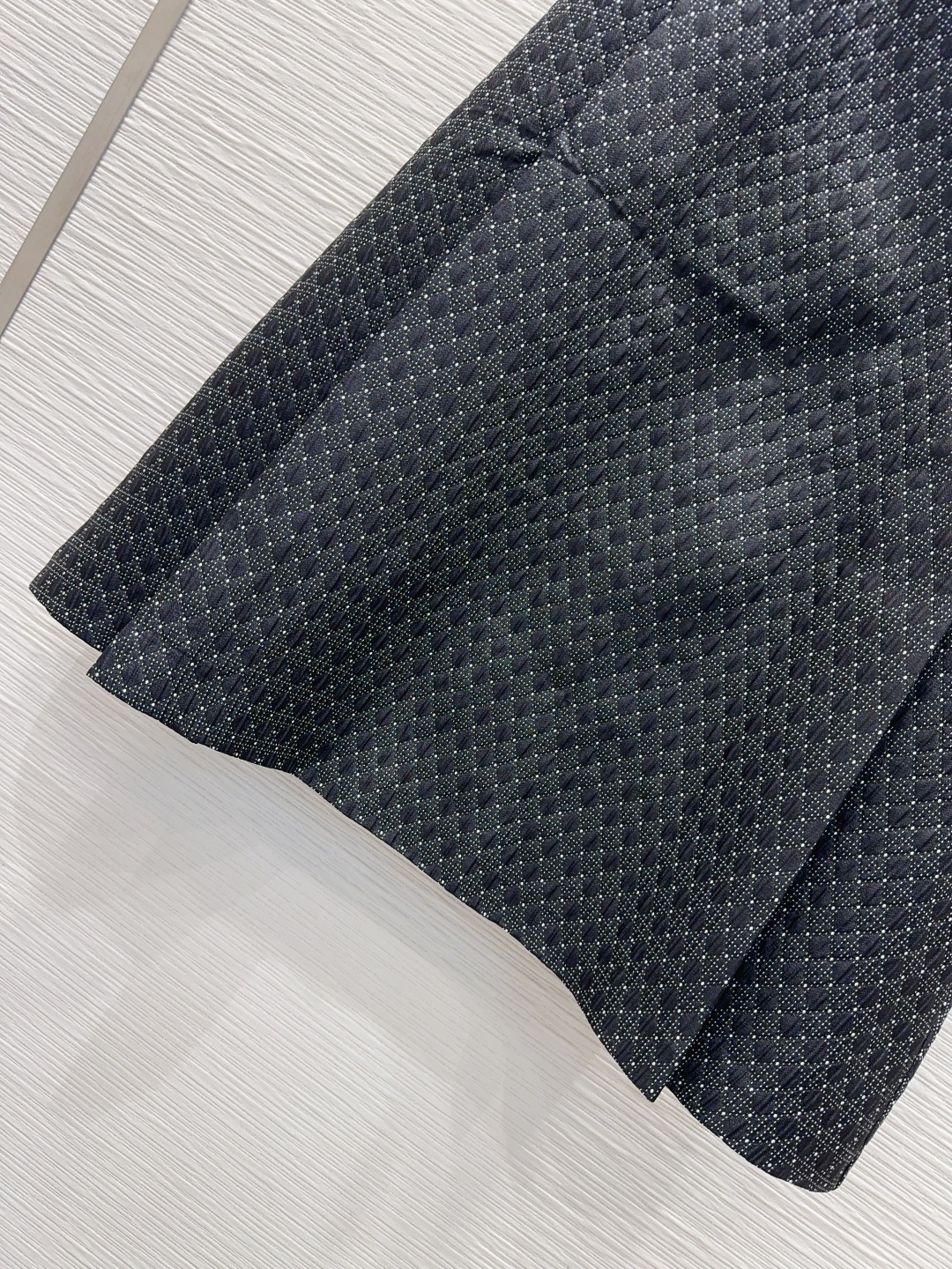 Dior 330 ロゴ柄 ファブリック ブラック | 2025FW ファッションセット | ウエストベルト付き A4収納可 フレアスカート 中丈 100%ポリエステル リンガー イタリア製 (36) - 画像 6