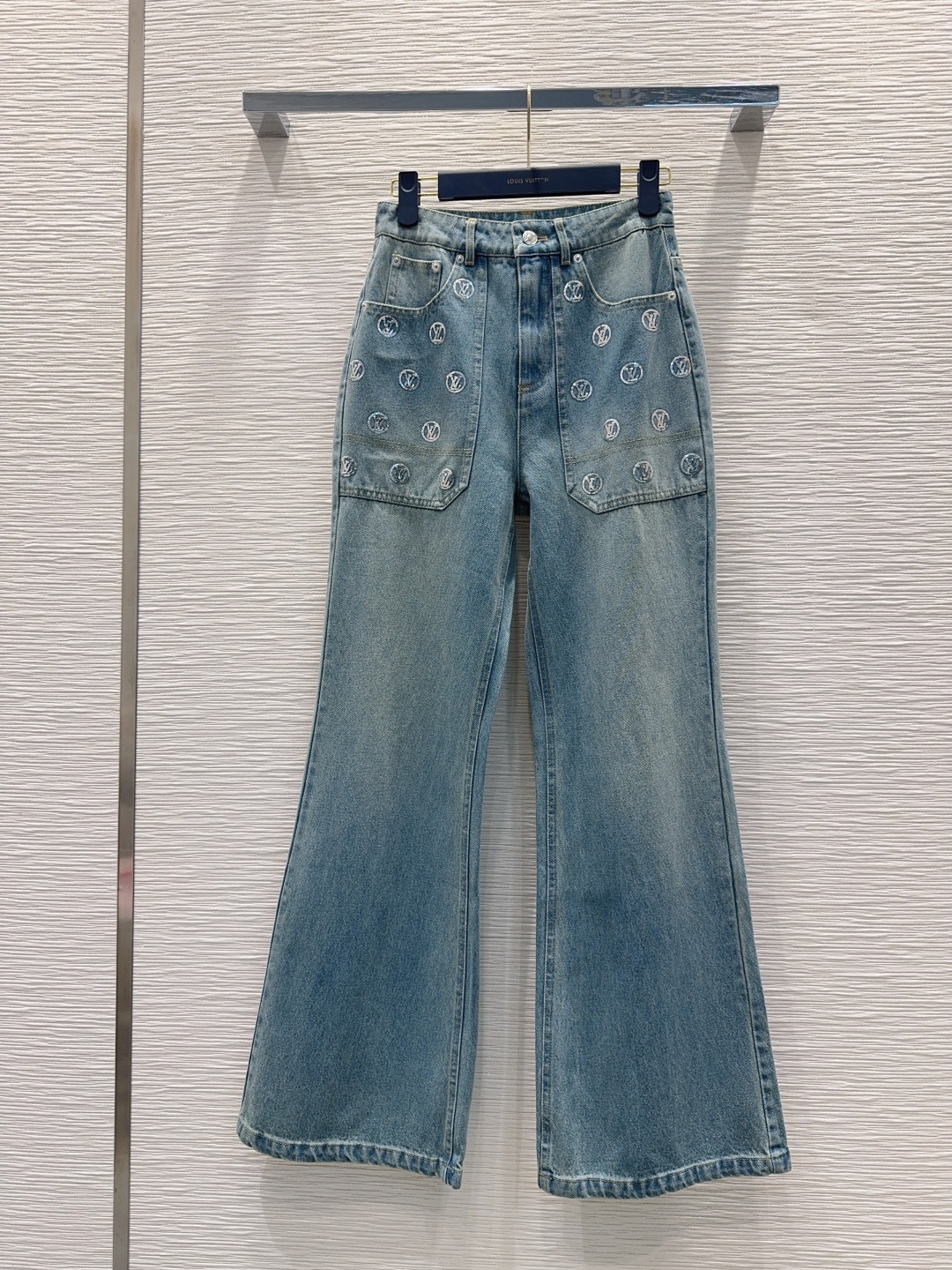 ルイ・ヴィトン 320 デニム ロゴ刺繍 フラッターデニム 水洗いブルー - 画像 1