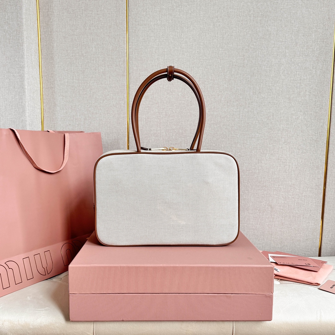 Miu Miu 5BB117Miu 公文バッグ キャンバス ベージュ - 画像 4