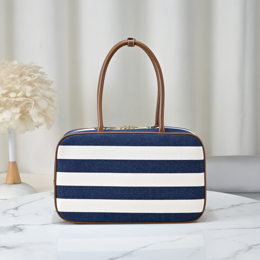 Miu Miu 5BB117 公文バッグ 大容量 キャンバス ブルー - 画像 3