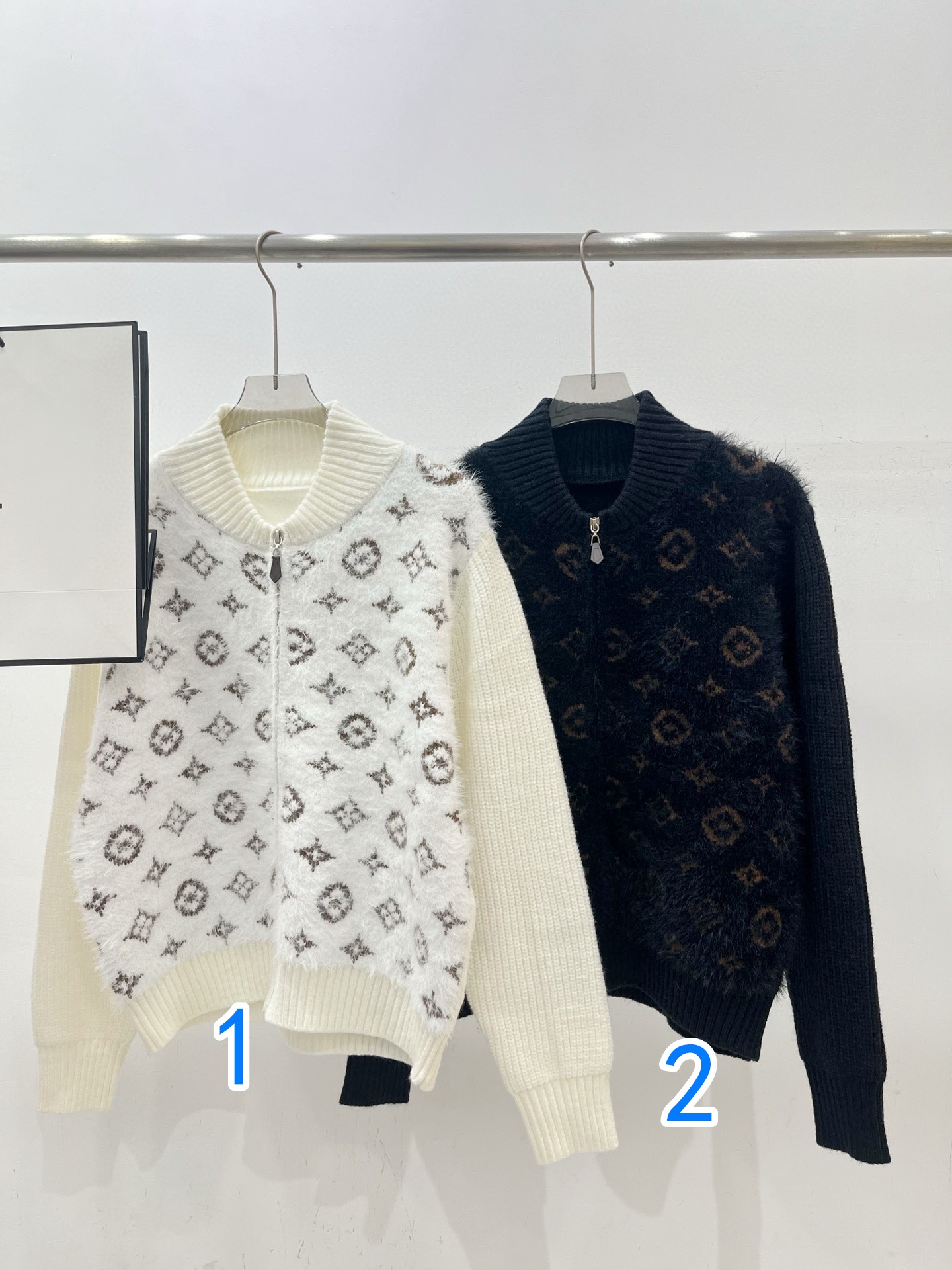 Louis VuittonLOUIS VUITTON ファー ニット セーター 2色入 春夏秋冬 保温性抜群