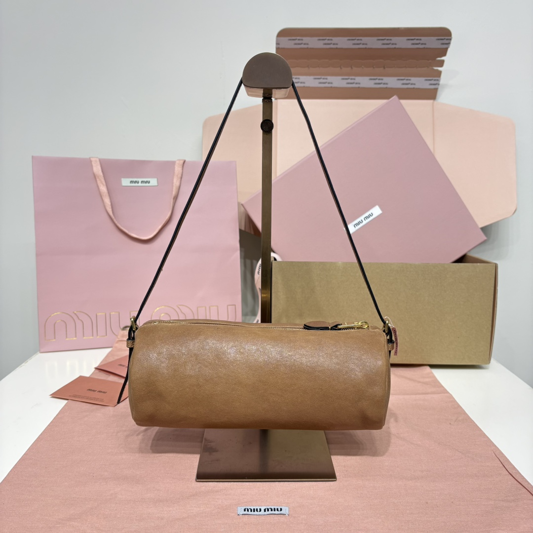 Miu Miu レザー バッグ | ロゴ|ブラウン - 画像 3