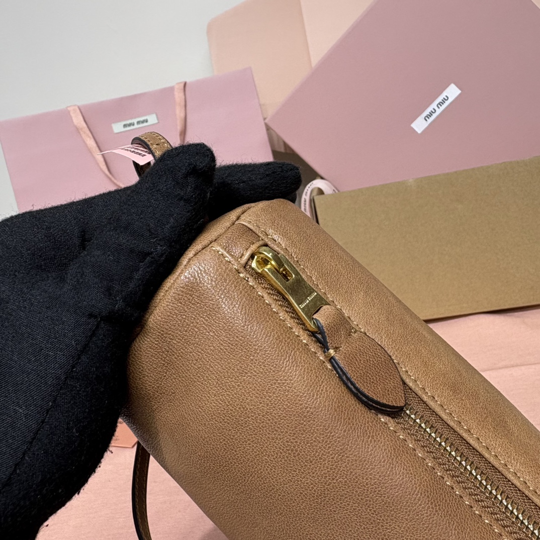 Miu Miu レザー バッグ | ロゴ|ブラウン - 画像 6