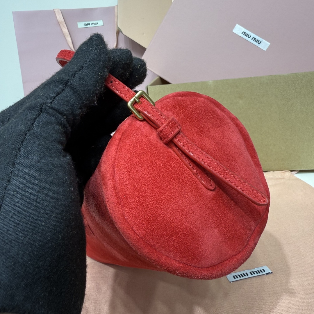 Miu Miu サイドバッグ | レッド | ファブリック | MADE IN ITALY - 画像 7