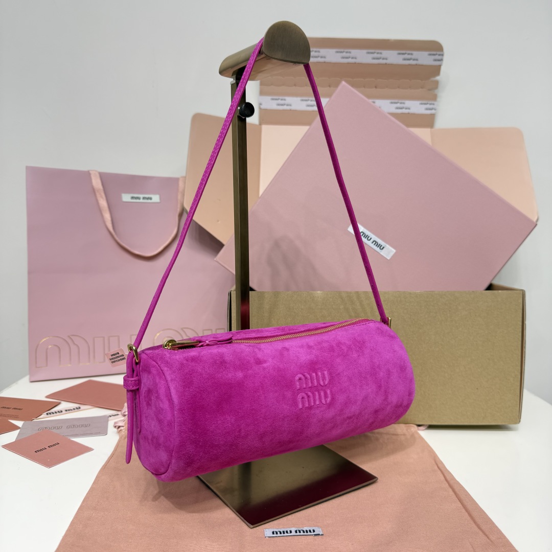 Miu Miu ボストンバッグ ロングショルダー ピンク スエード製 - 画像 2