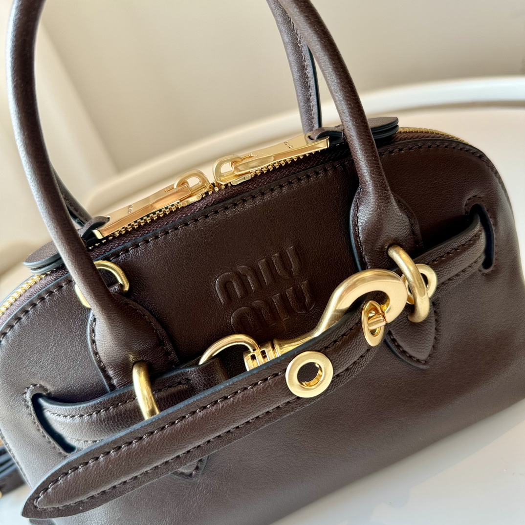 Miu Miu レディース バッグ トート レザー 茶色|コンパクト| MADE IN ITALY - 画像 5