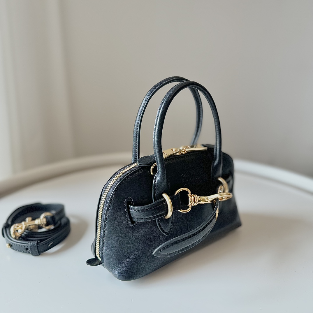 MIU MIU ハンドバッグ | ファッションアクセサリー | コンパクト | ブラック - 画像 3