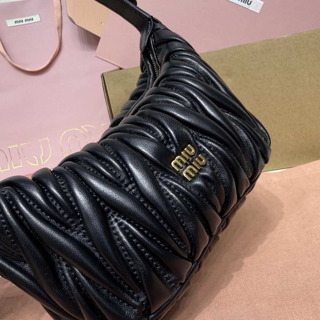 Miu Miu ハンドバッグ マトラッセ ブラック - 画像 6