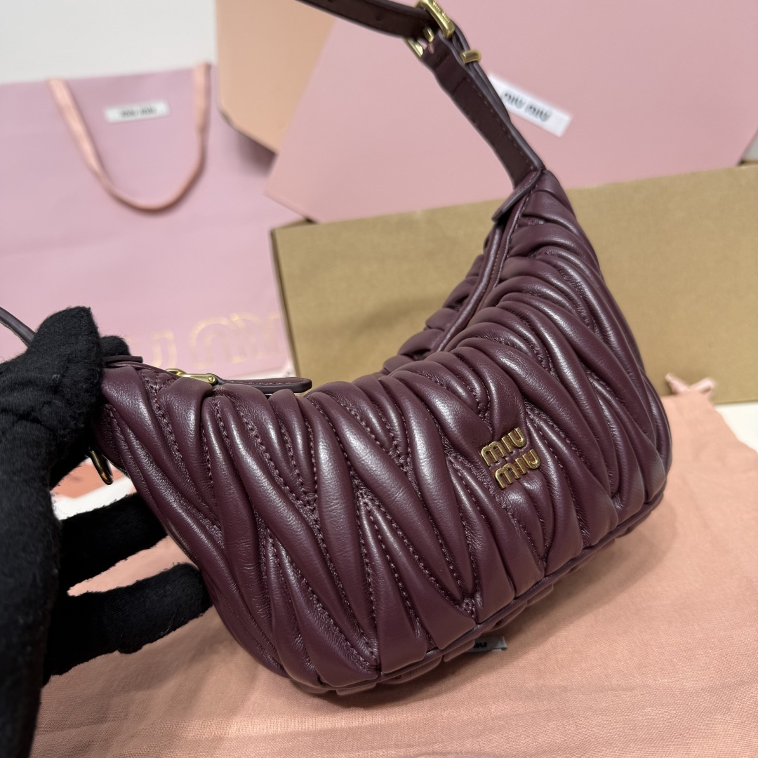 Miu Miu レディース ハンドバッグ コンパクト ブラウン レザー - 画像 5