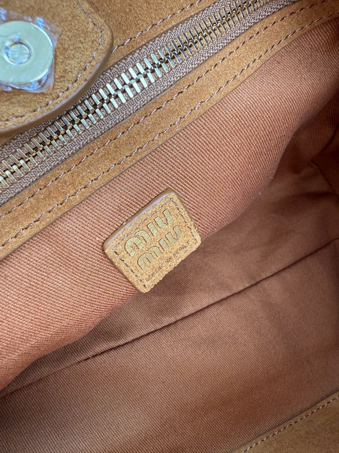 Miu Miu ハンドバッグ ロック付き ブラック - 画像 8