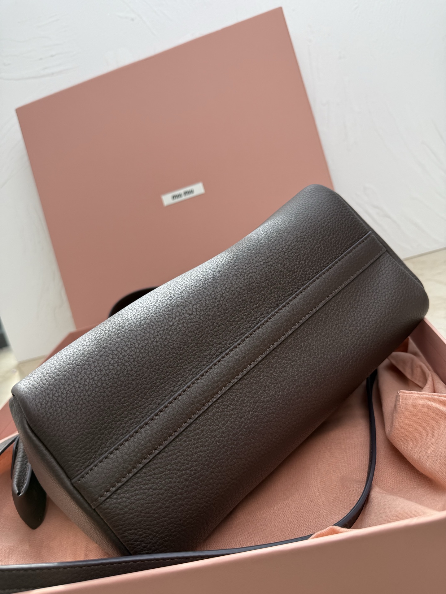 Miu Miu ハンドバッグ ロック付き ブラック - 画像 9