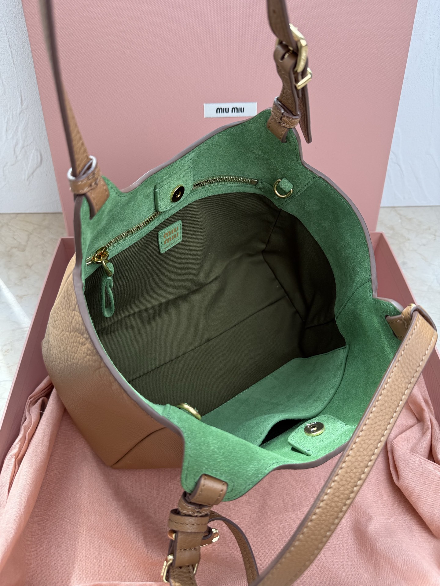 Miu Miu ハンドバッグ | トートバッグ | コンパクト | ベージュ/グリーン - 画像 7